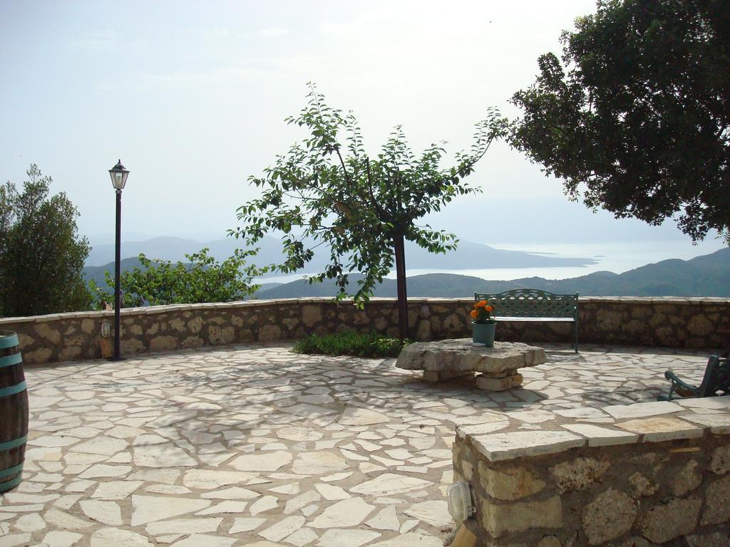 Merlot Village Rental Properties Kariá Екстериор снимка