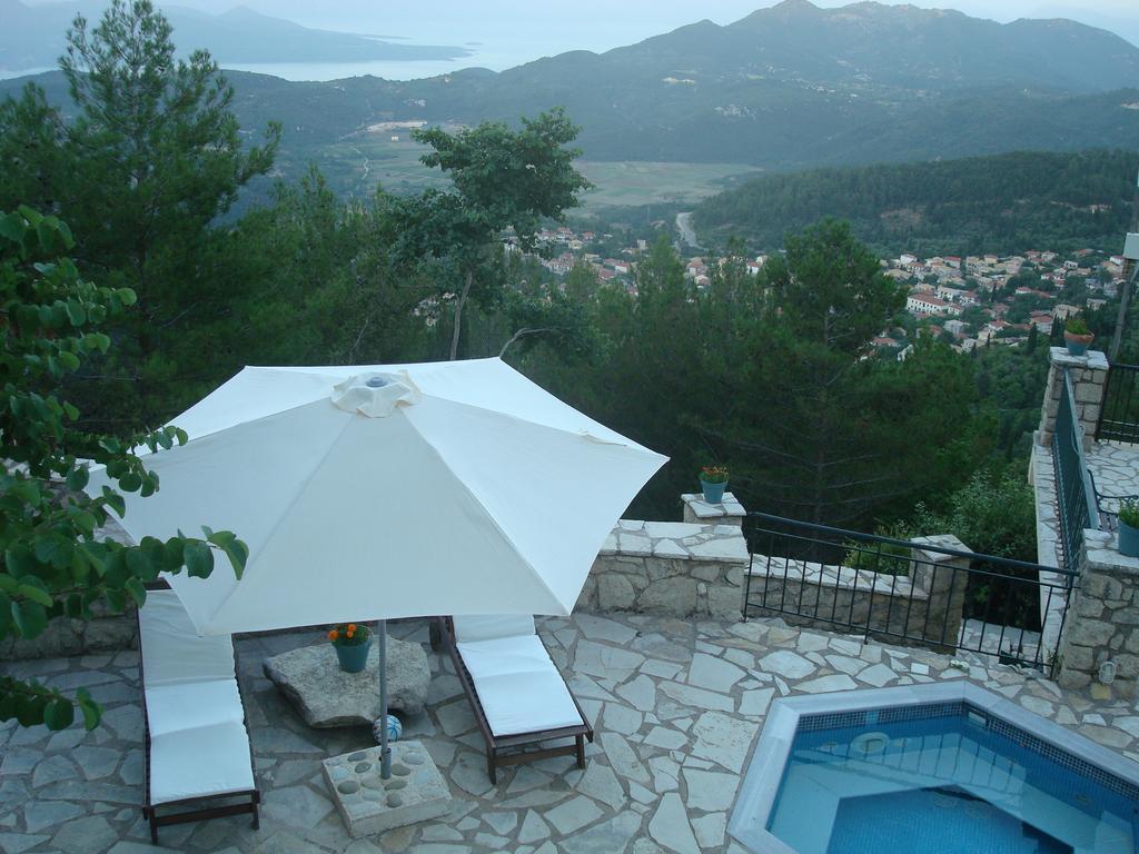 Merlot Village Rental Properties Kariá Екстериор снимка