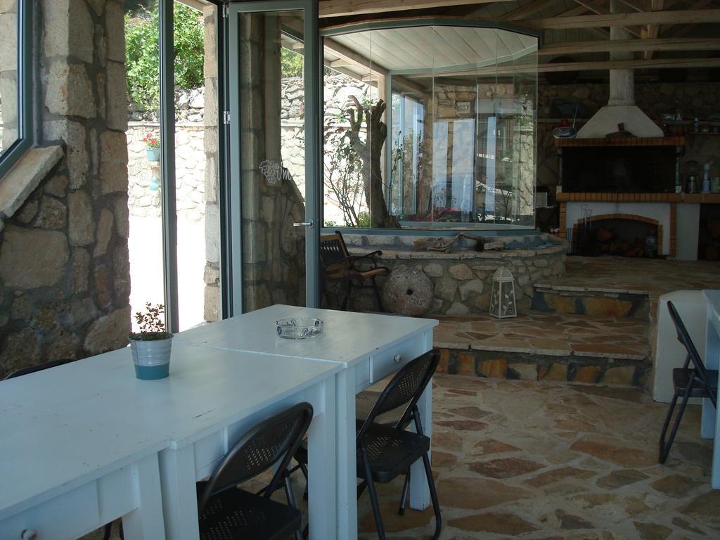 Merlot Village Rental Properties Kariá Екстериор снимка