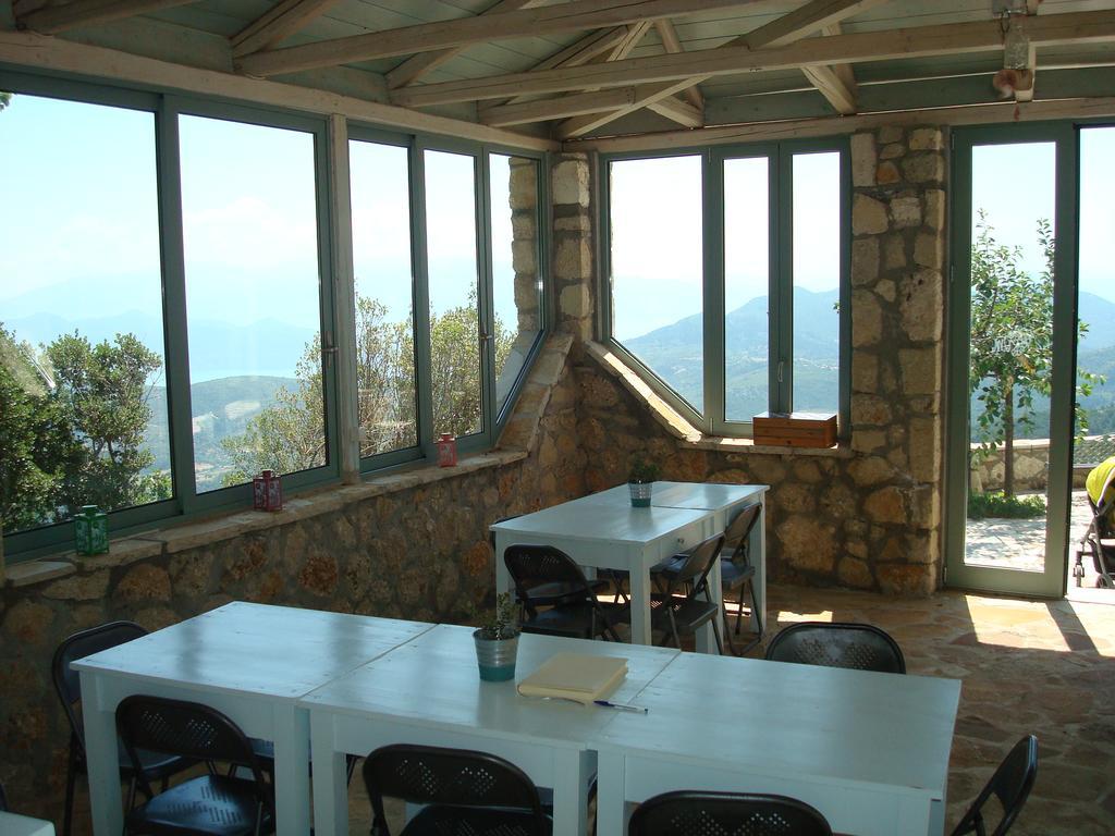 Merlot Village Rental Properties Kariá Екстериор снимка