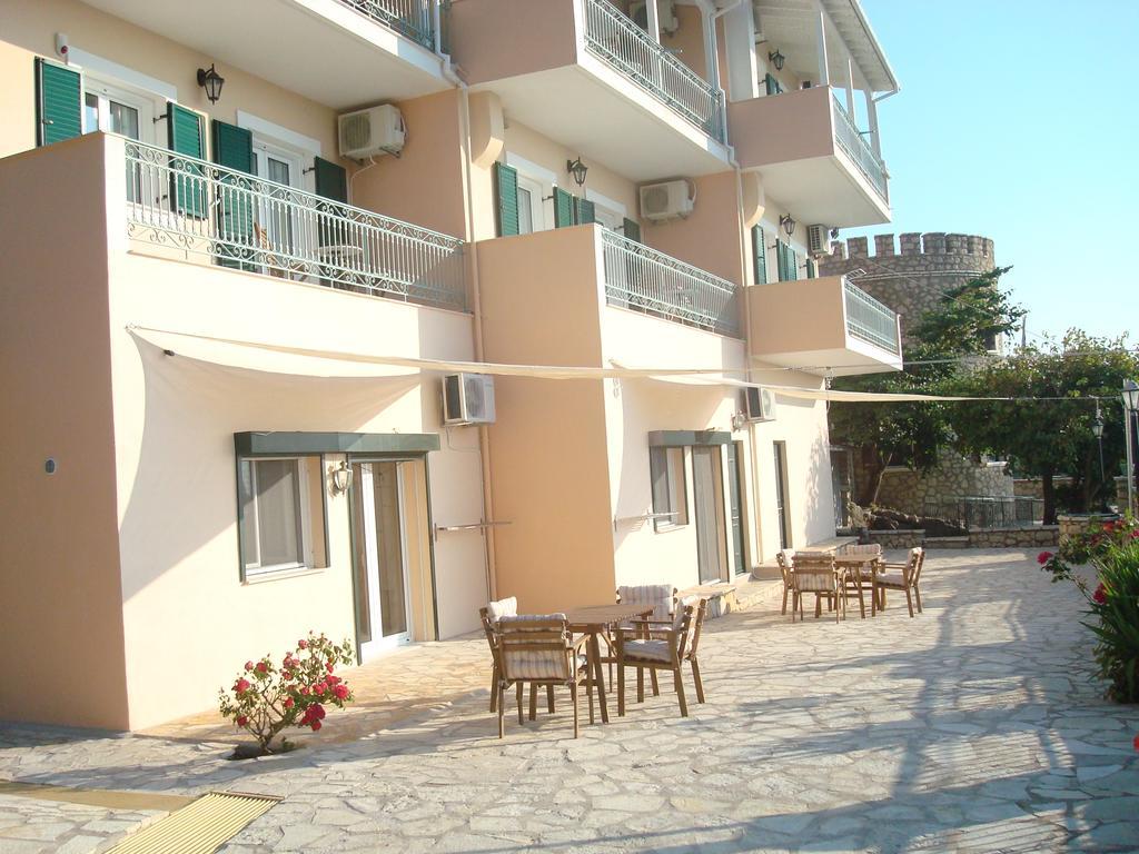 Merlot Village Rental Properties Kariá Екстериор снимка